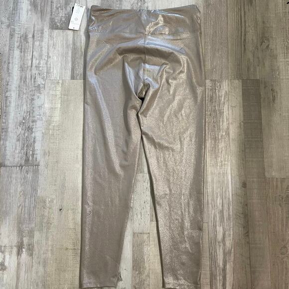 NWT NANETTE NANETTE LEPORE Metallic Yoga Leggings size Large 7/8 compression - Picture 12 of 13